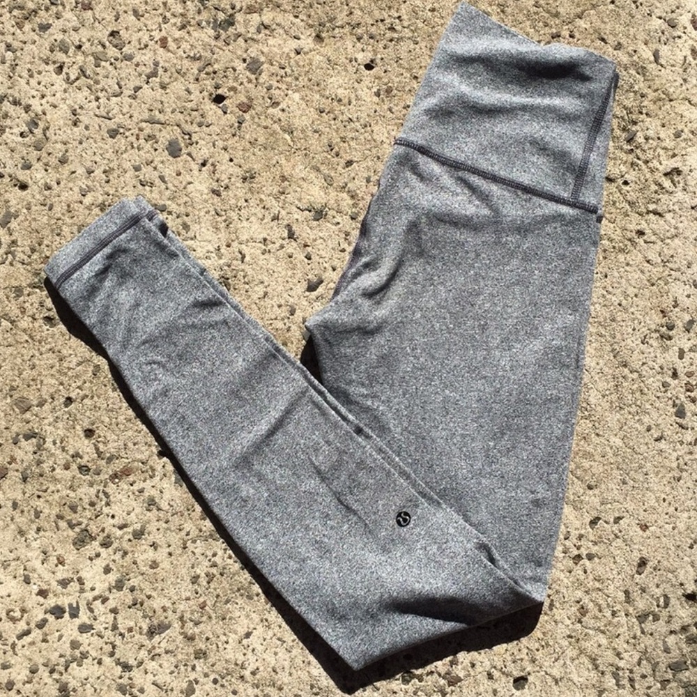 Grey Lululemon High rise Wonder under Leggings